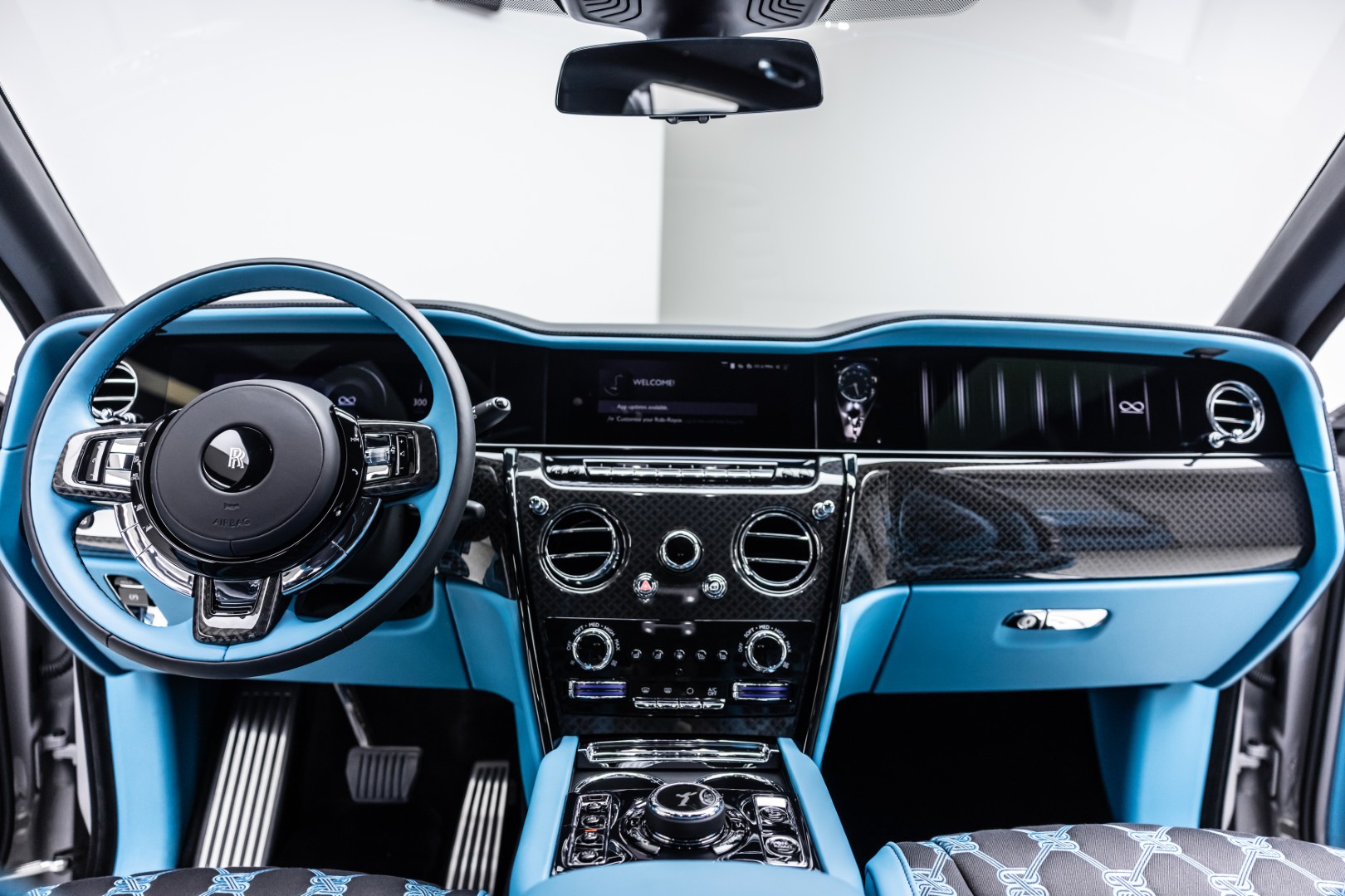 2025 ROLLS ROYCE CULLINAN BLACK BADGE | DUALITY TWILL | SANCTUARY SEATS | BESPOKE SOUND SYSTEM |